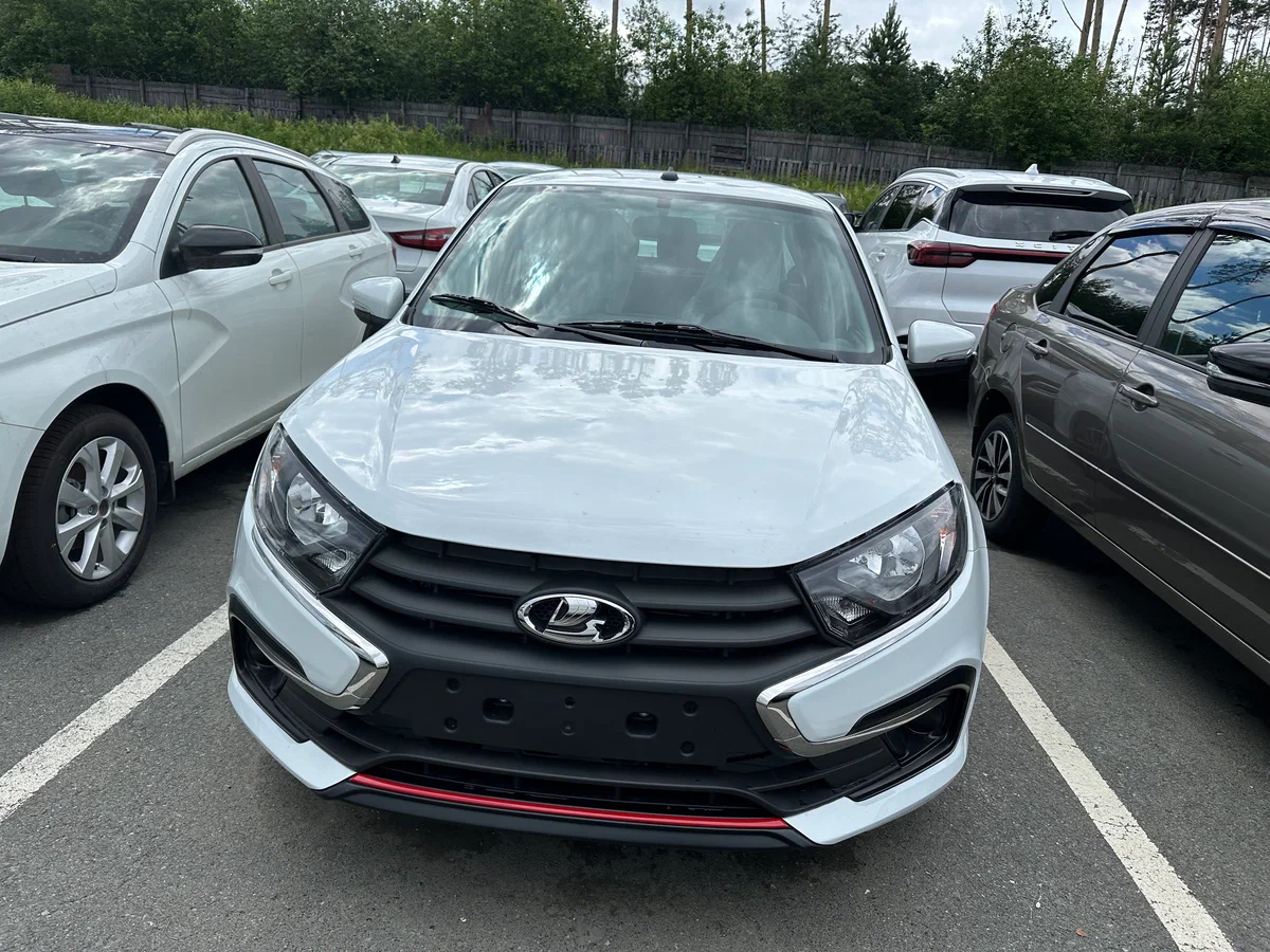 Lada Granta Sportline - фото №2