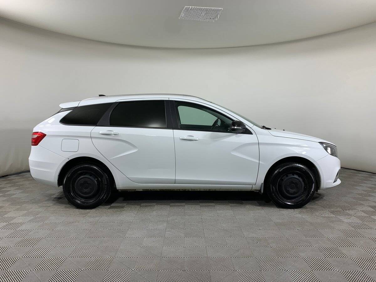 Lada (ВАЗ) Vesta SW, 2021 - фото №4